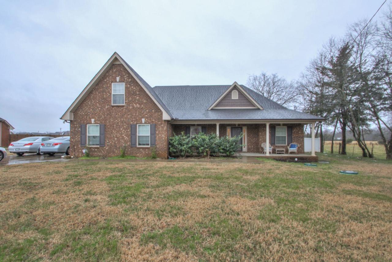 4842 Binder Ln - Photo 1