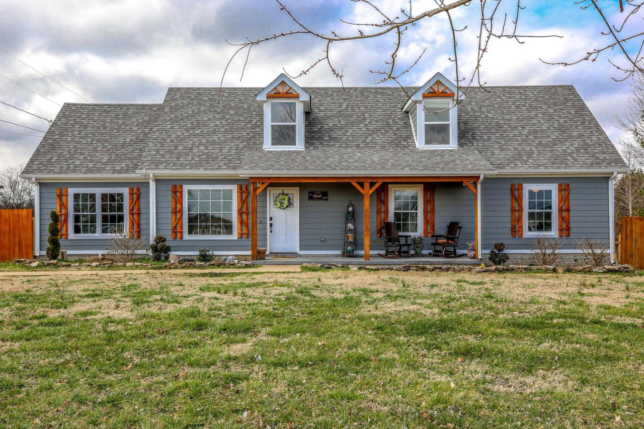 684 Crescent Rd - Photo 1