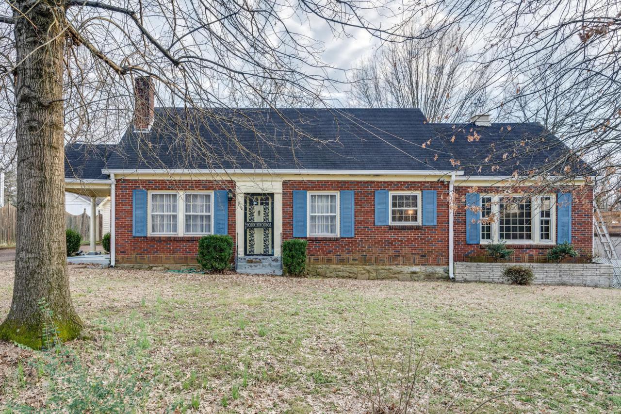 1000 Dozier Pl - Photo 1