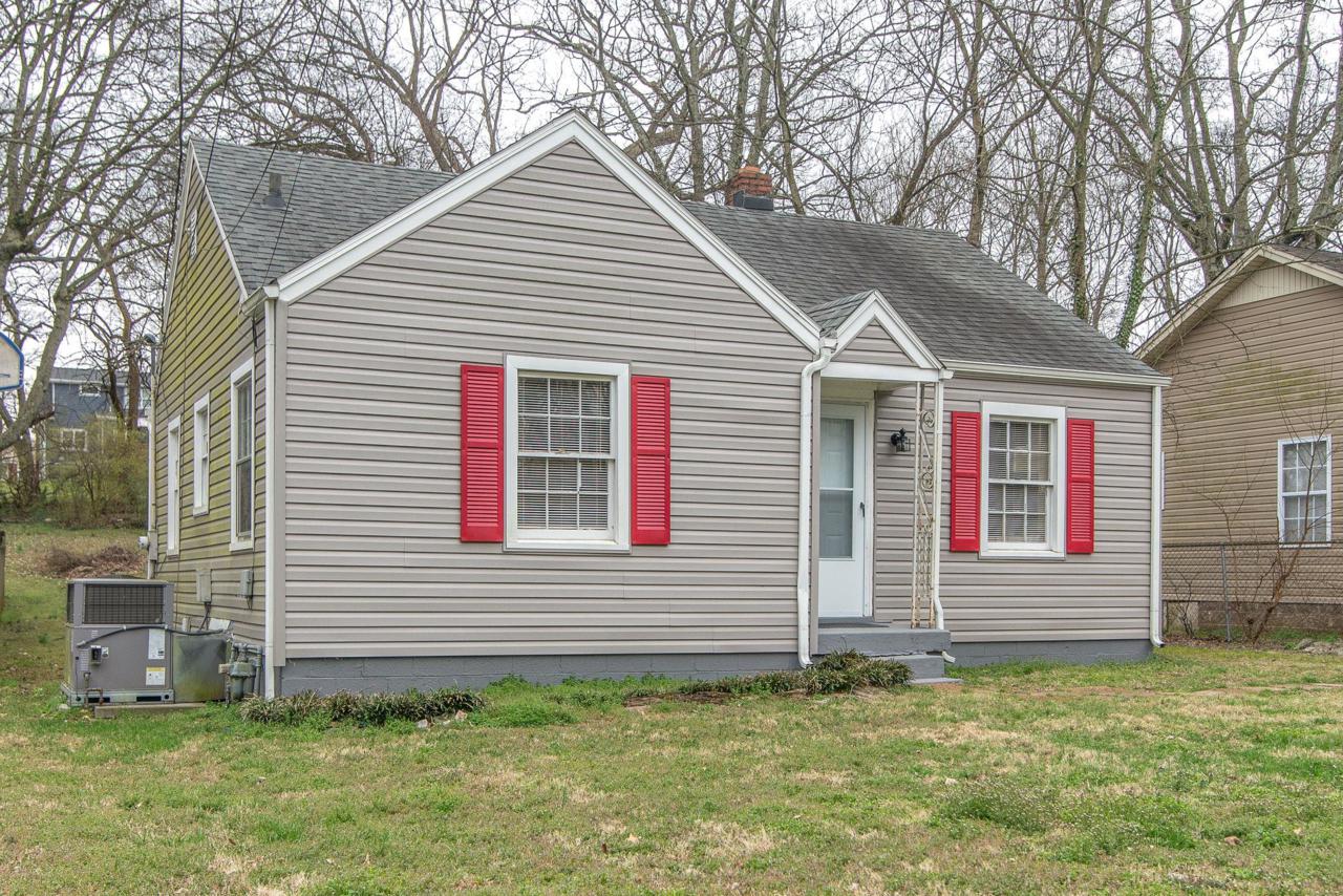 3910 Burrus St - Photo 1