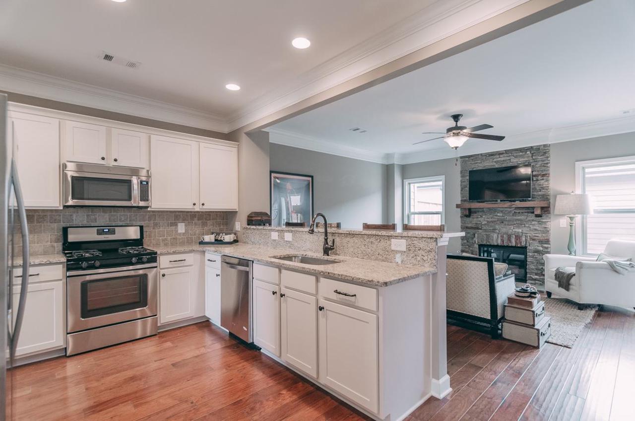 2608 Sonoma Way - Photo 1