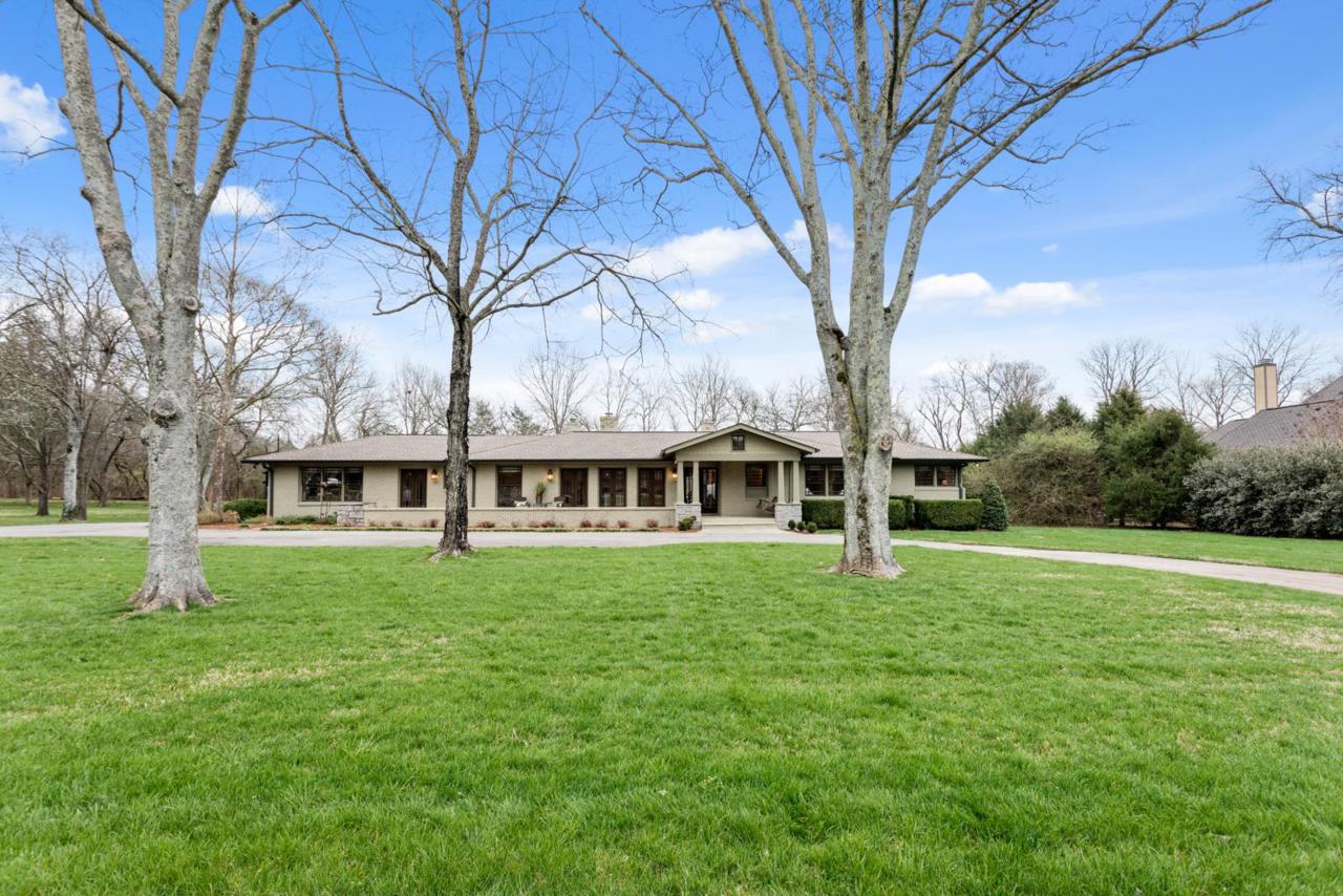 2020 Earlington Dr - Photo 1