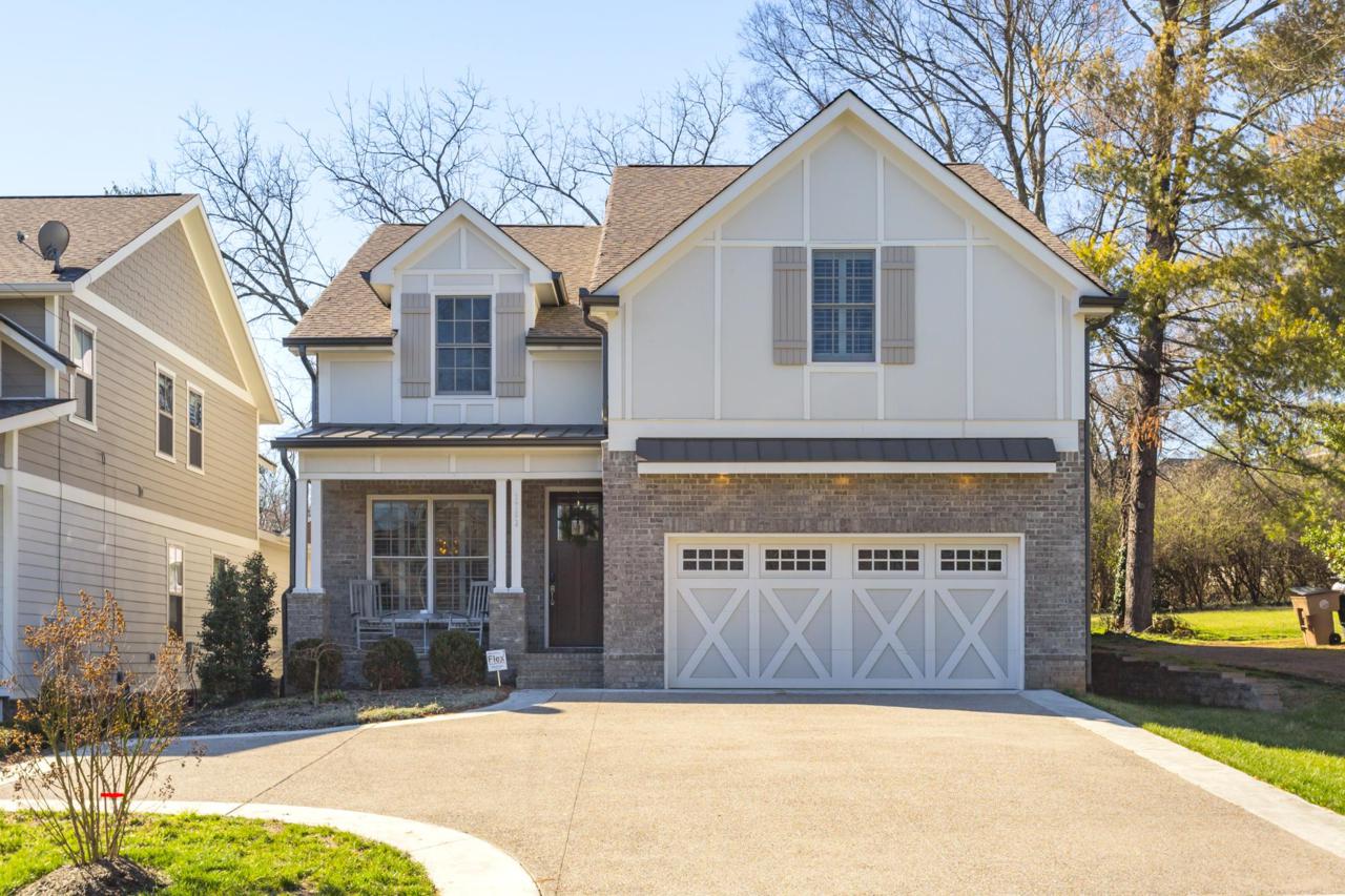 1703 Hillmont Dr - Photo 1