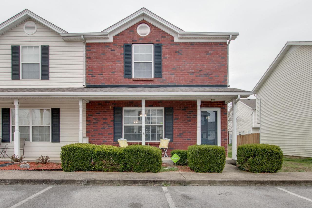961 Ruch Ln - Photo 1