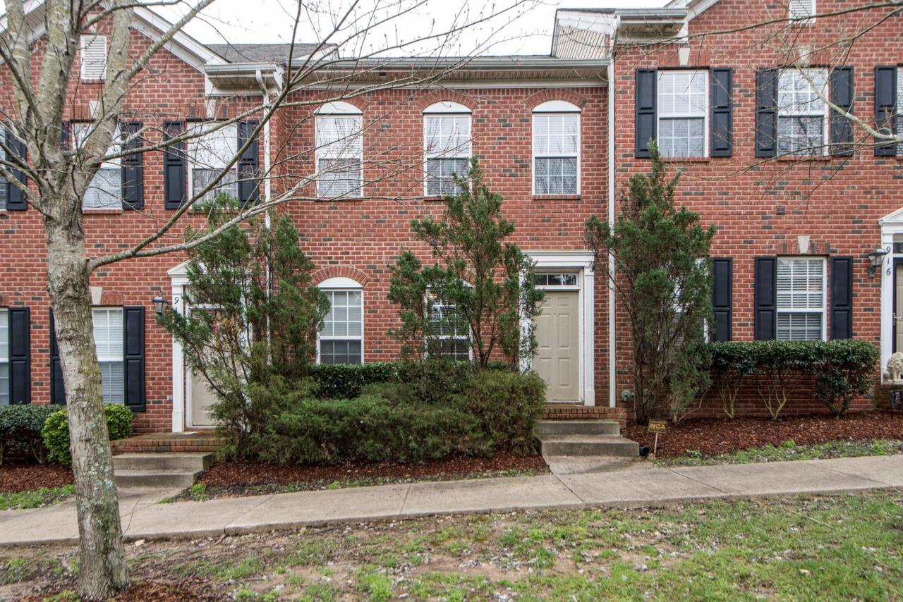 914 Tote Ln - Photo 1