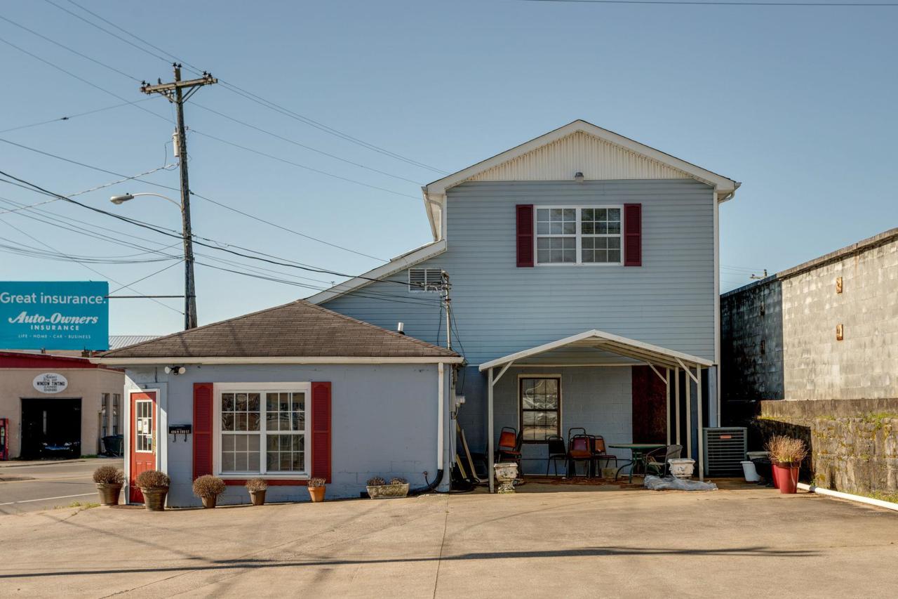 426 N 2nd - Photo 1