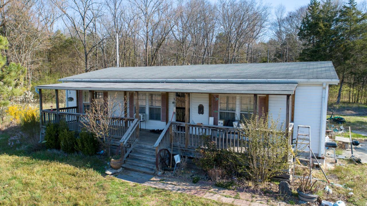 1124 Waller Rd - Photo 1