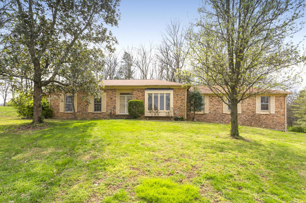 8113 Covington Ct - Photo 1