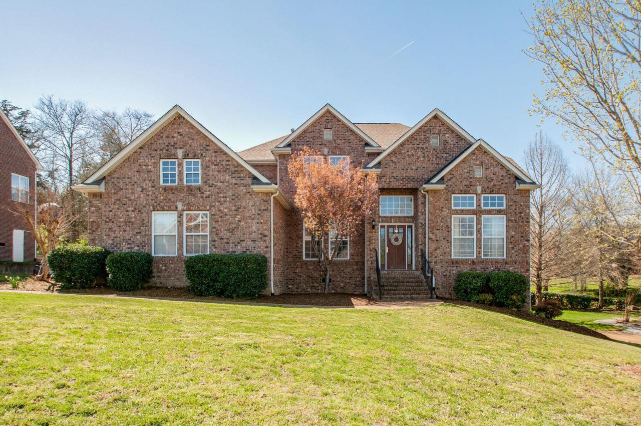 505 Clearwater Dr - Photo 1