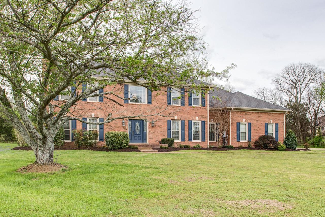 224 The Hollows Ct - Photo 1