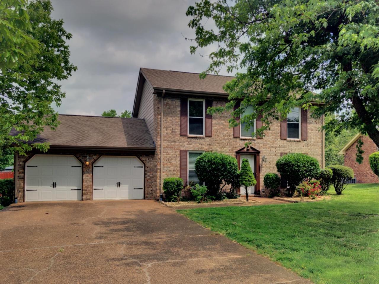 557 Highpoint Dr - Photo 1