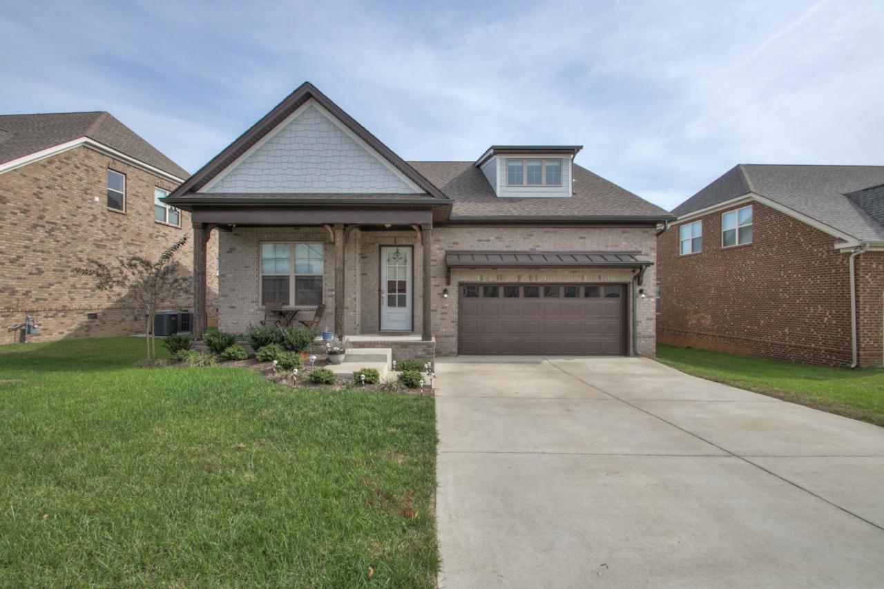 16 Hope Ct - Photo 1