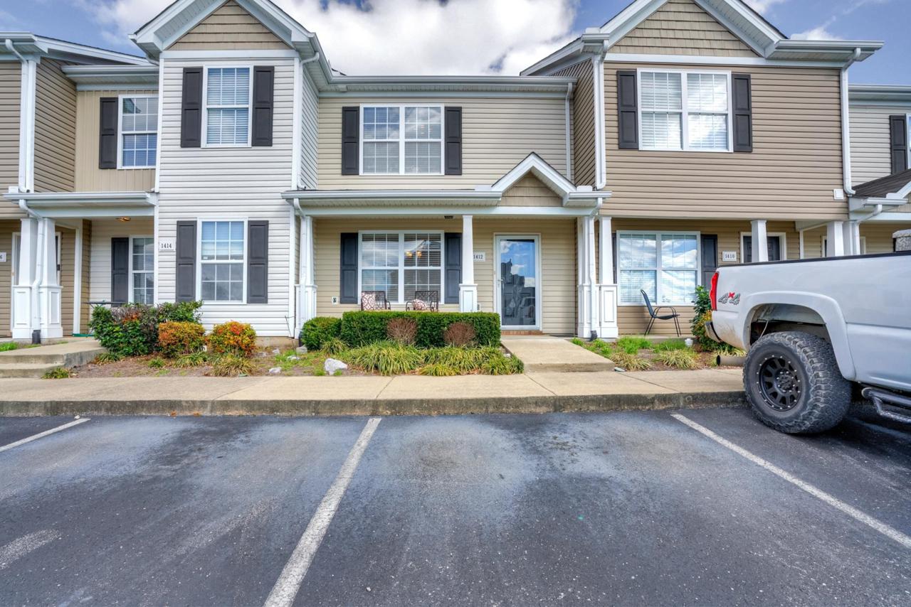 1412 Bunny Ct - Photo 1