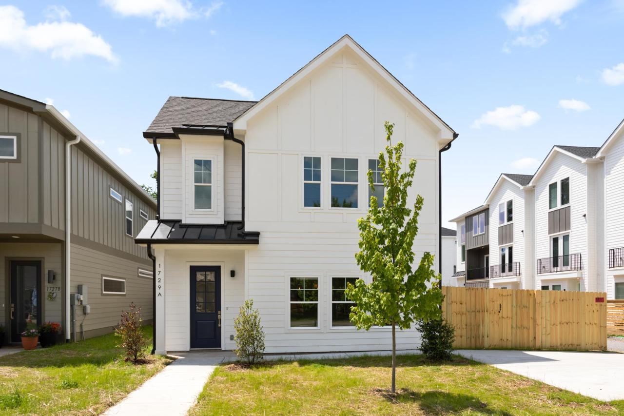 1729A Pecan St - Photo 1