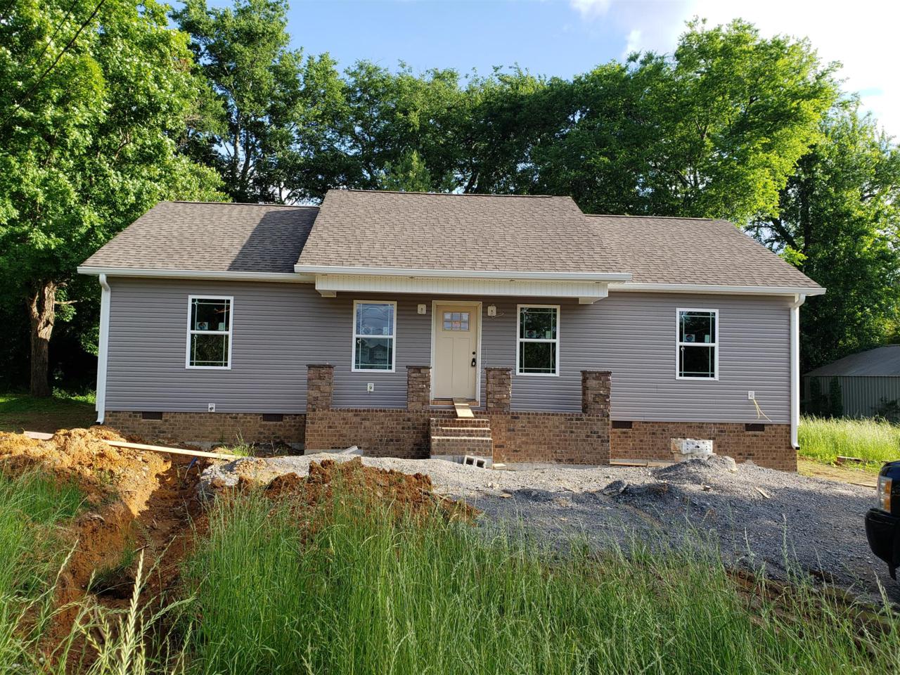 202 Davis St - Photo 1