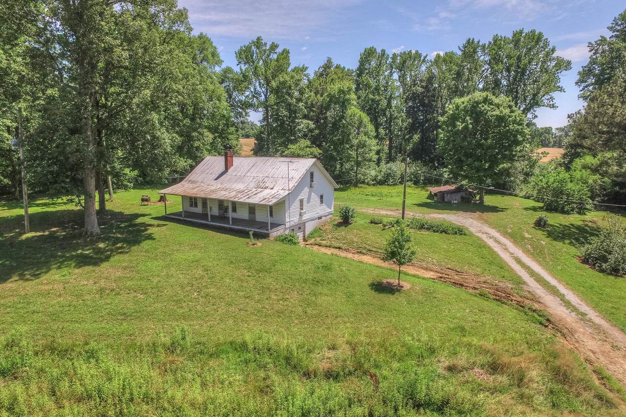 3731 Flewellyn Rd - Photo 1