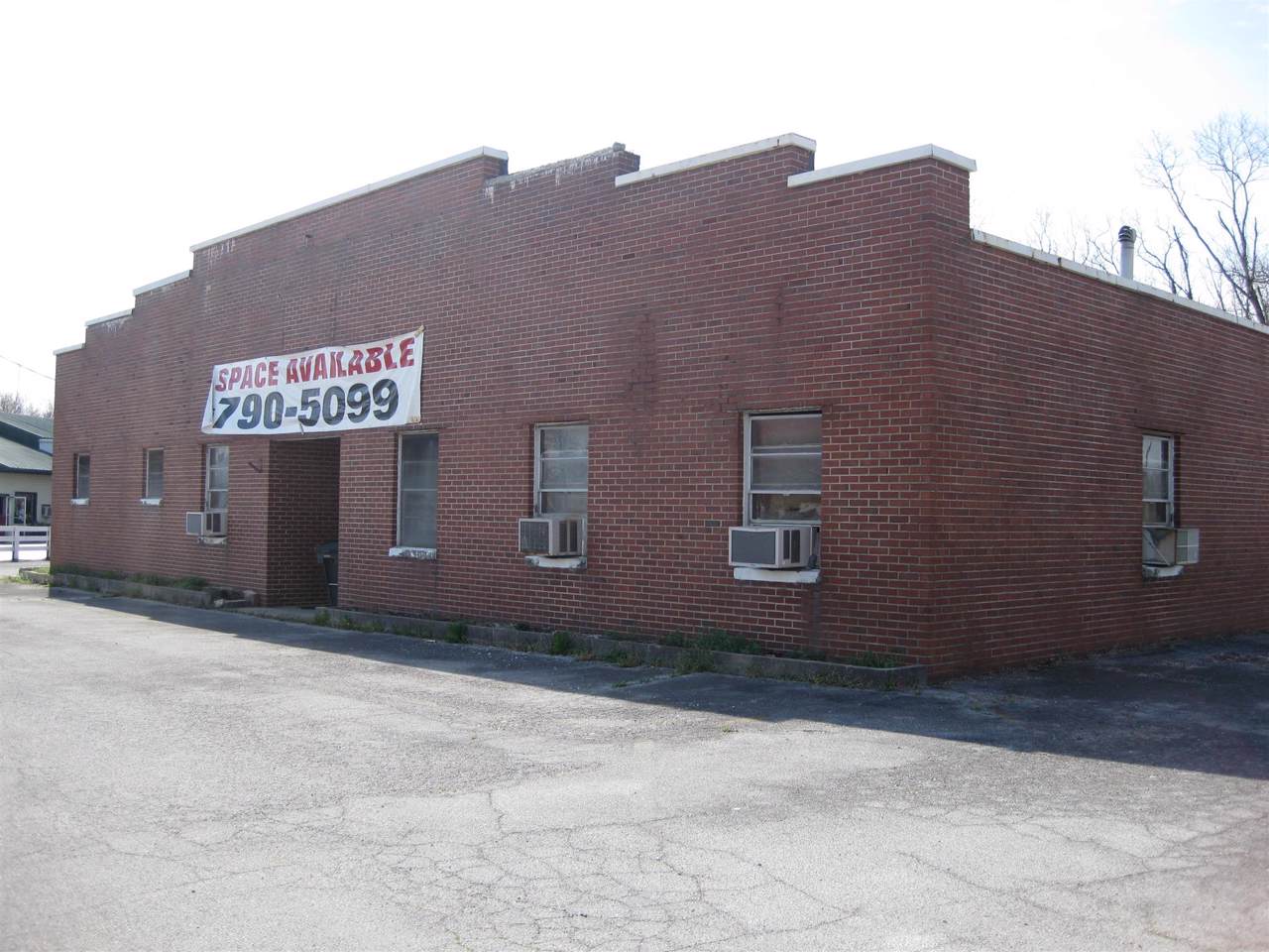 111 Nashville Hwy - Photo 1