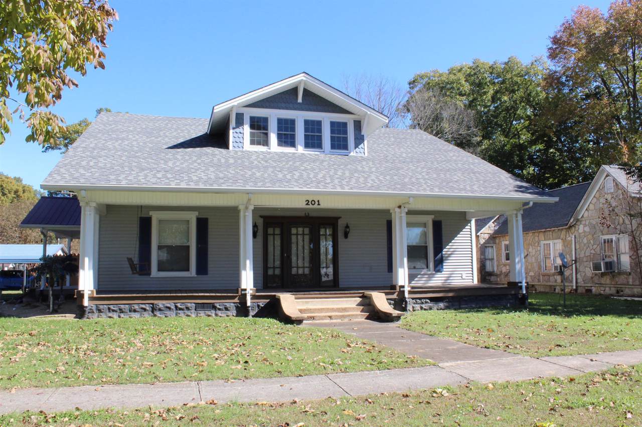 201 S Anderson St - Photo 1