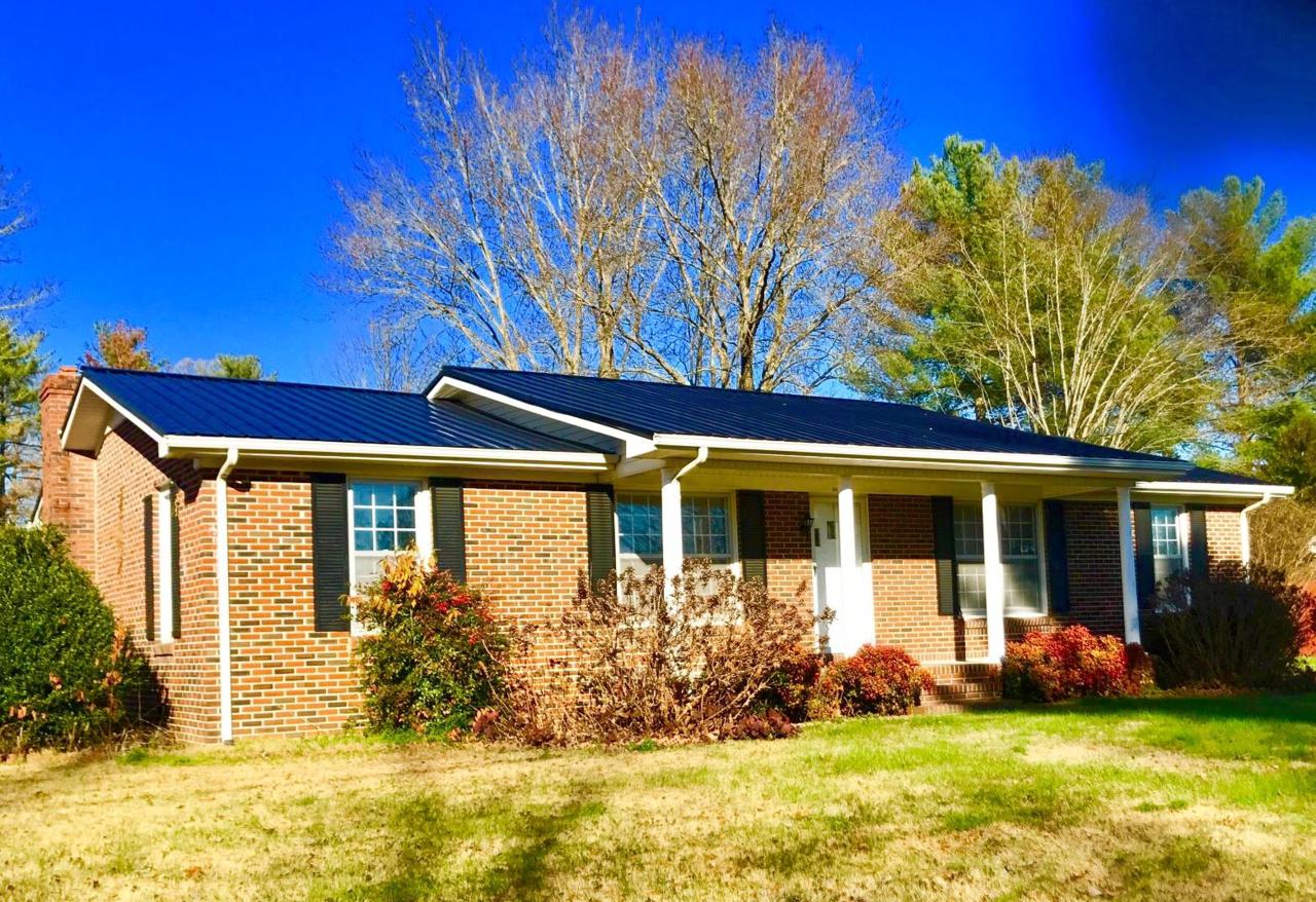 424 Lagoon Dr - Photo 1