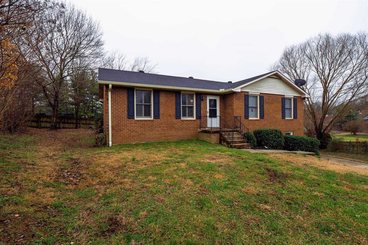 109 Redondo Ct S - Photo 1