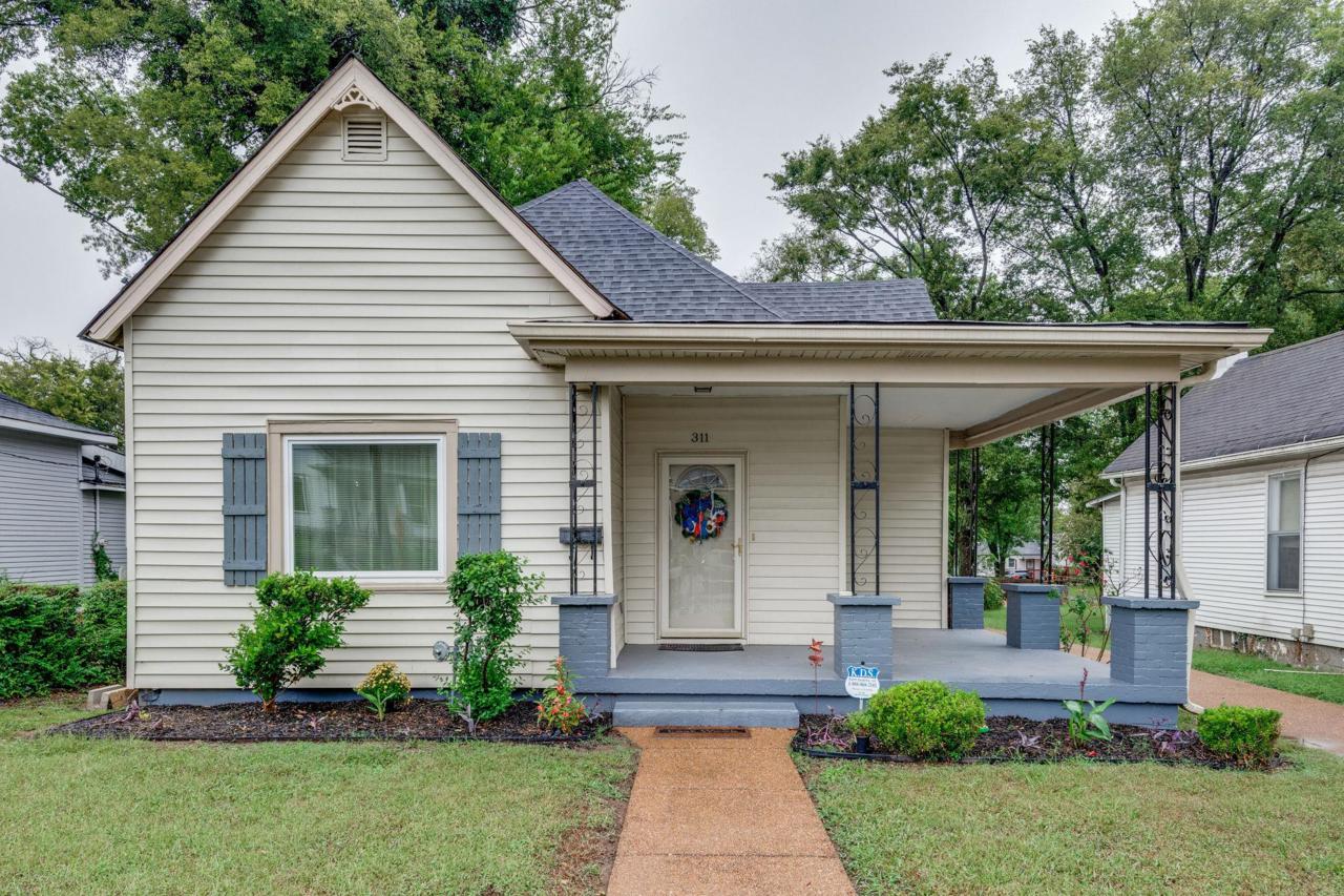 311 Neill - Photo 1