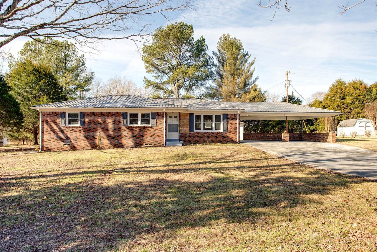 1037 Highway 100 - Photo 1