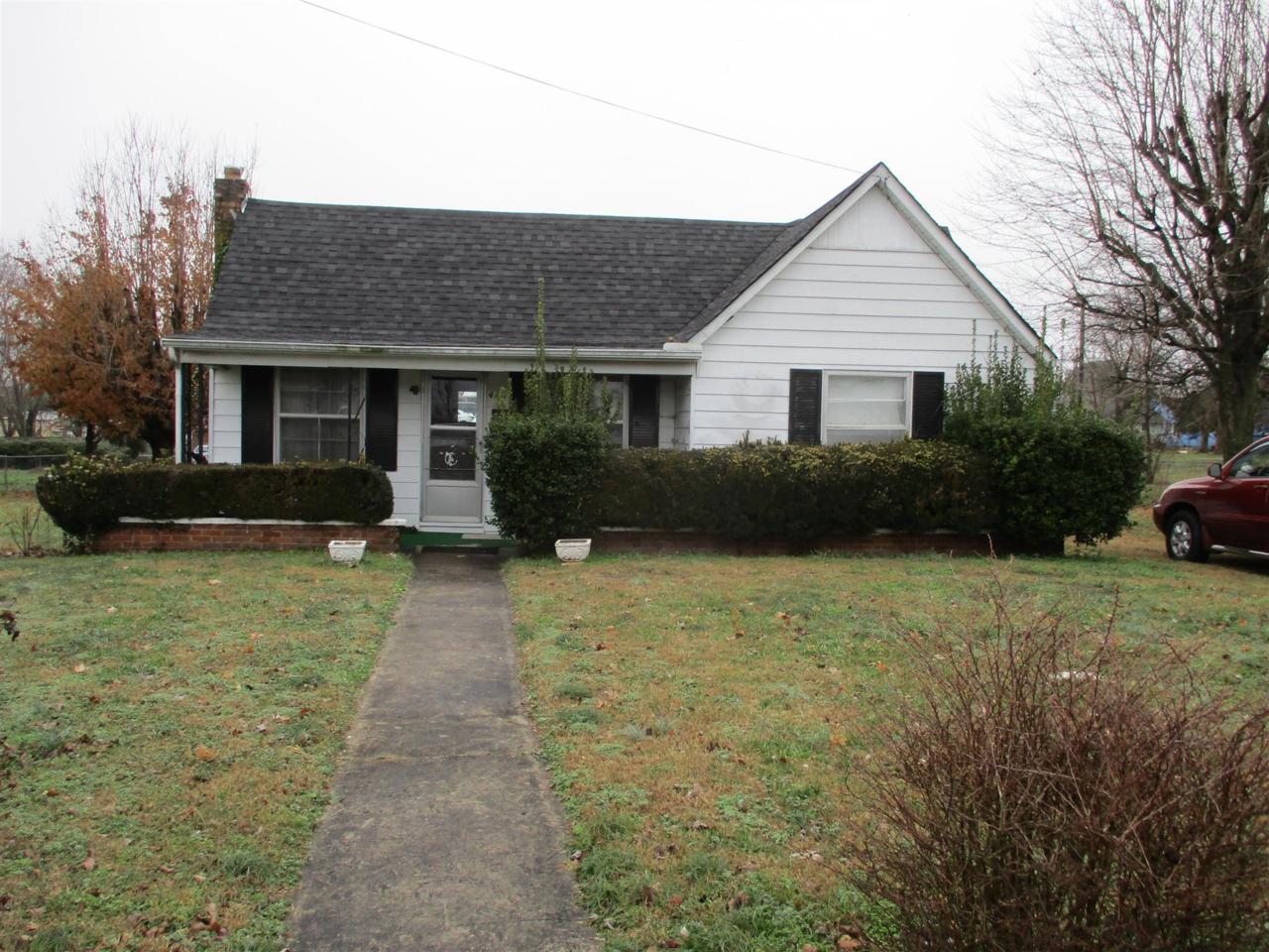 426 Frank St - Photo 1