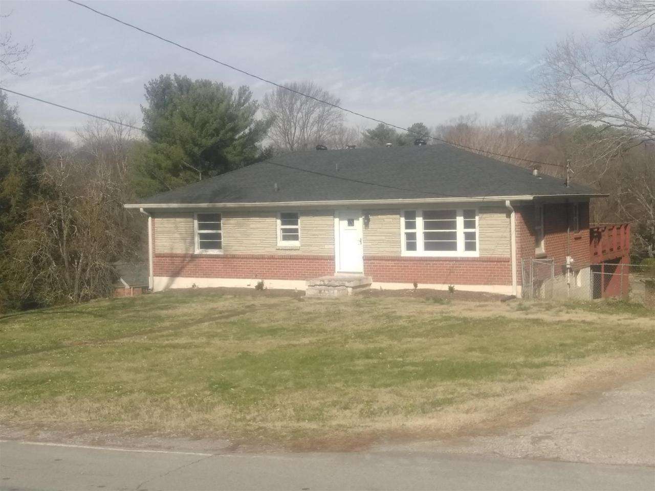 498 Oakley Dr - Photo 1
