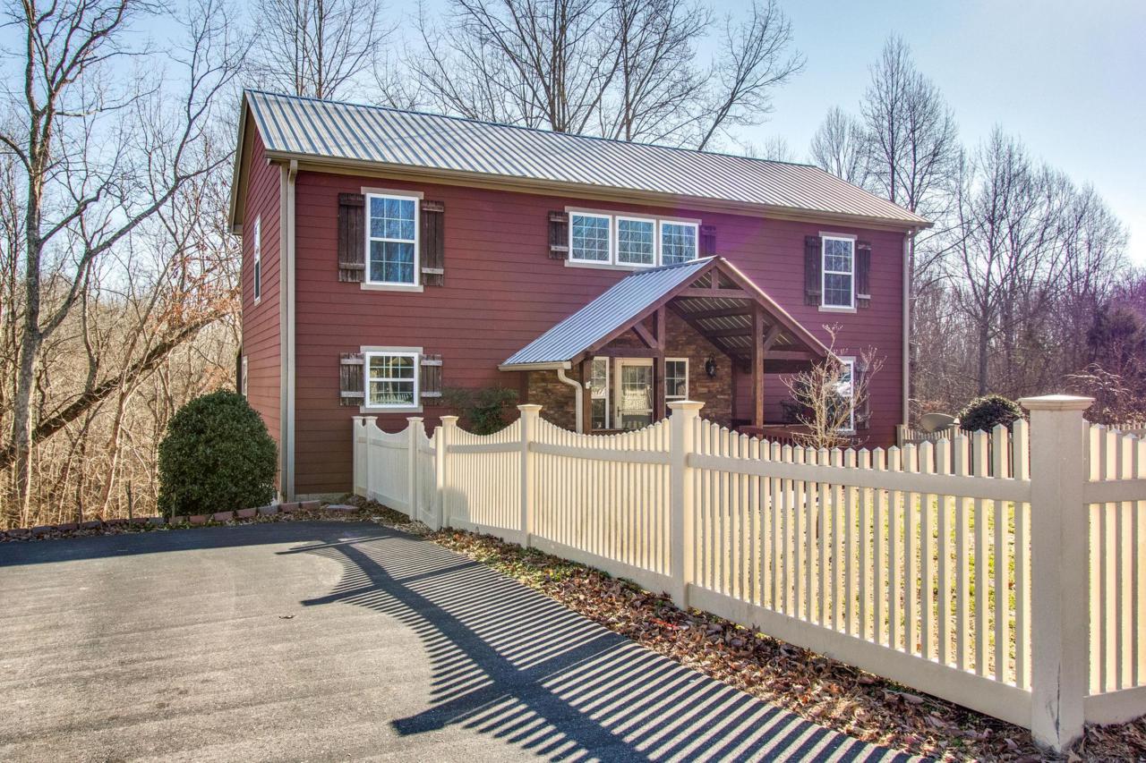 200 Shiloh Ln - Photo 1