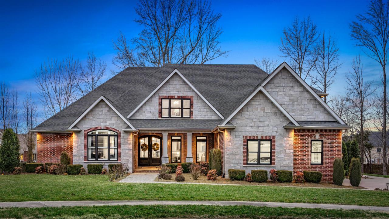 140 Danford Dr - Photo 1