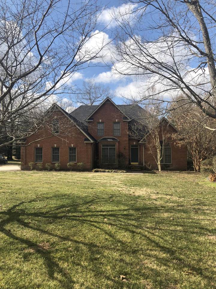 206 Amherst Dr - Photo 1
