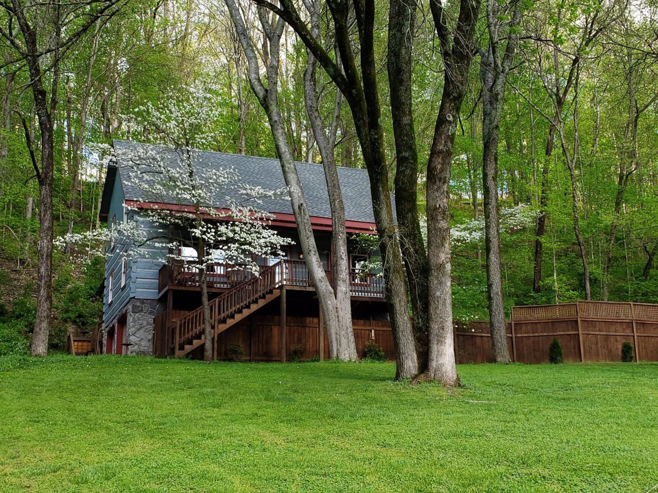 1108 Hunting Creek Rd - Photo 1
