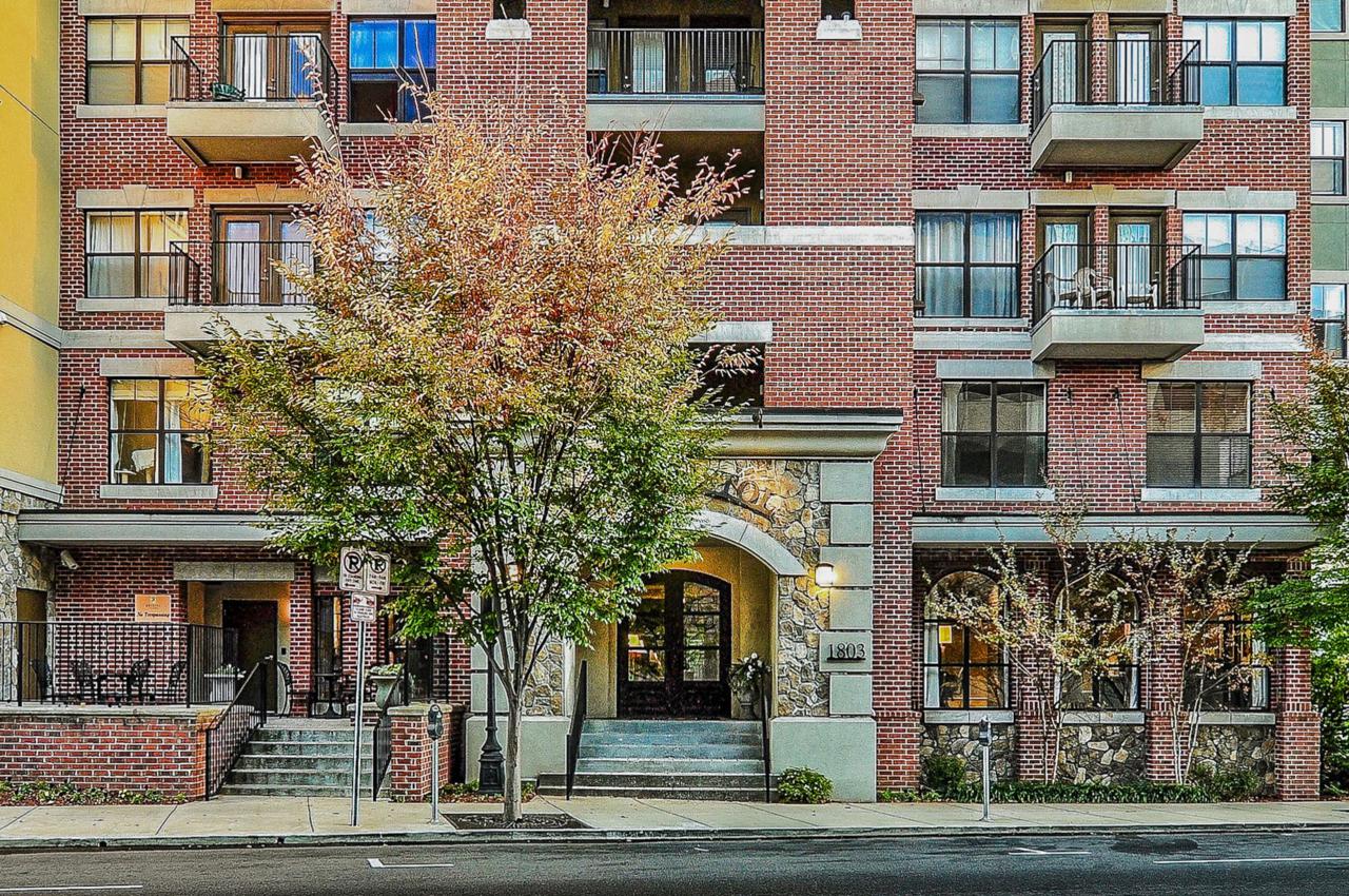 1803 Broadway Unit 402 - Photo 1