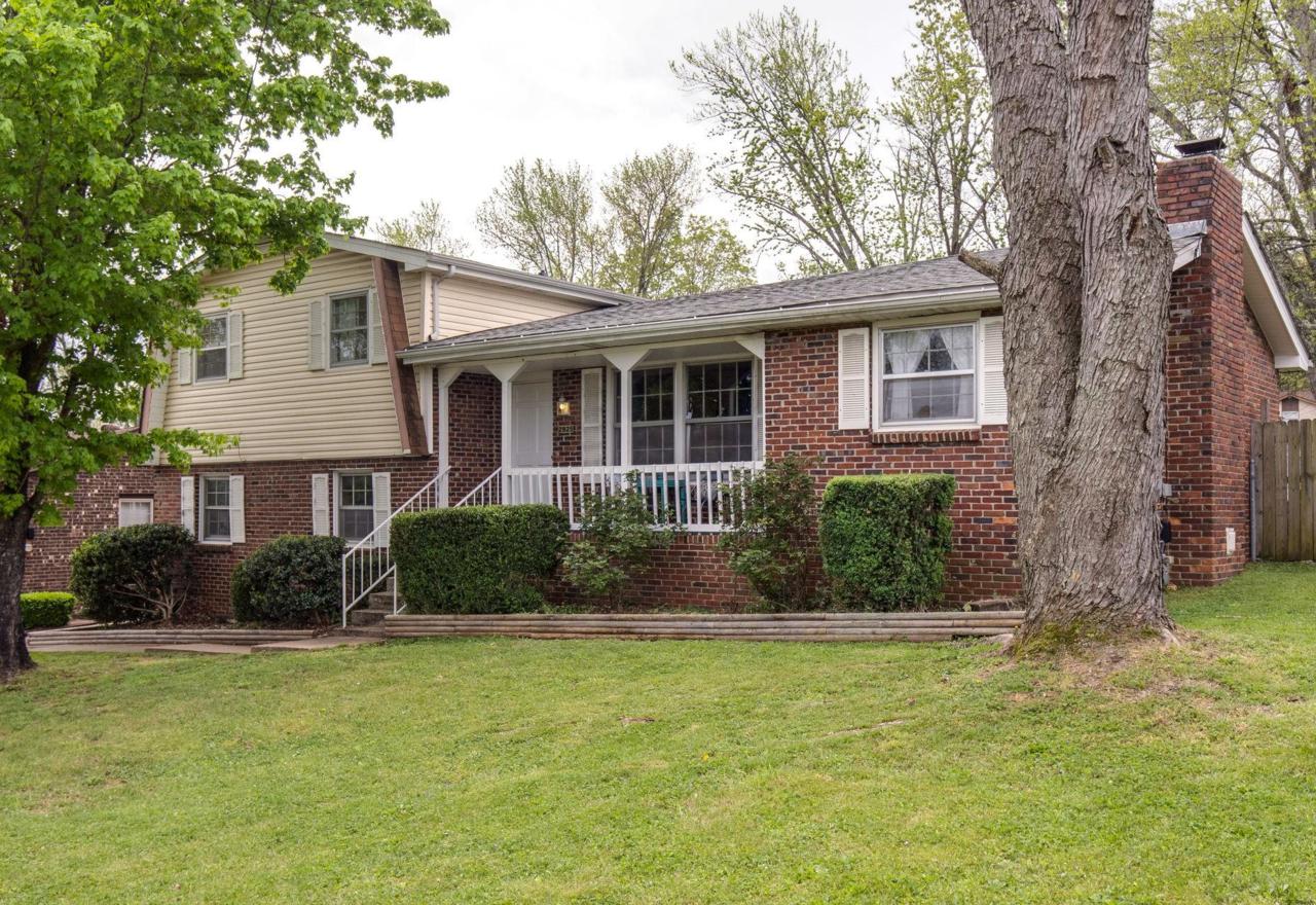 2925 Brantley Dr - Photo 1