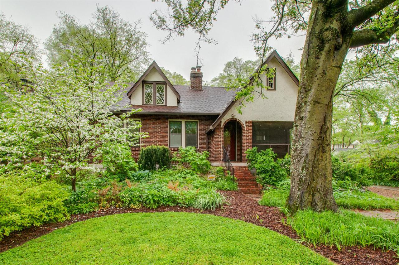 2612 W Linden Ave - Photo 1