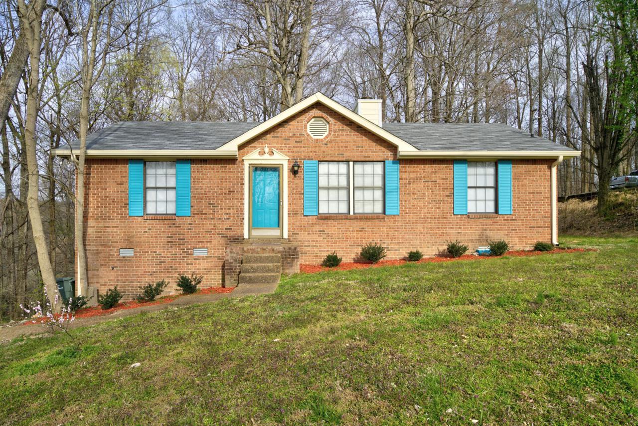 1012 Tyree Ct N - Photo 1