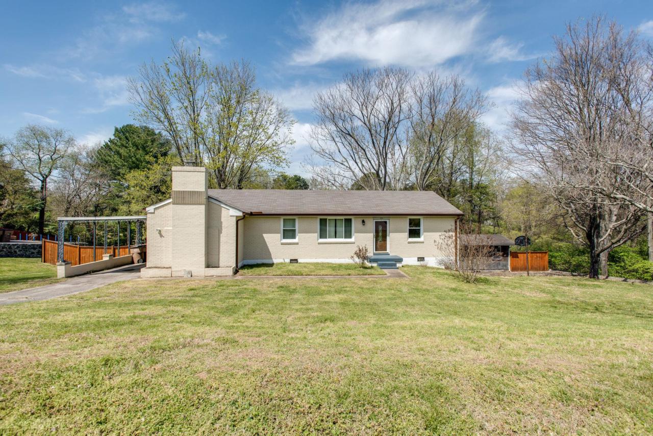 374 Brewer Dr - Photo 1