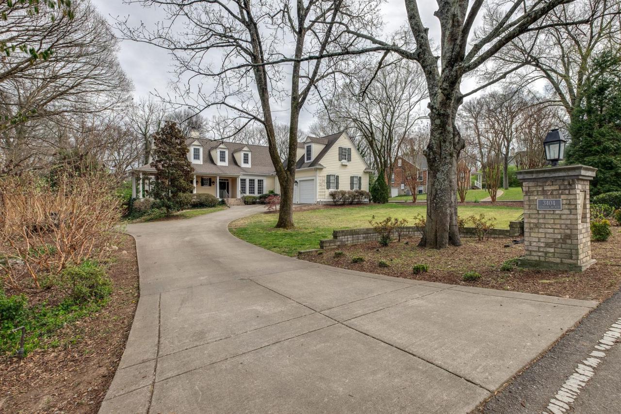 3404 Benham Ave - Photo 1