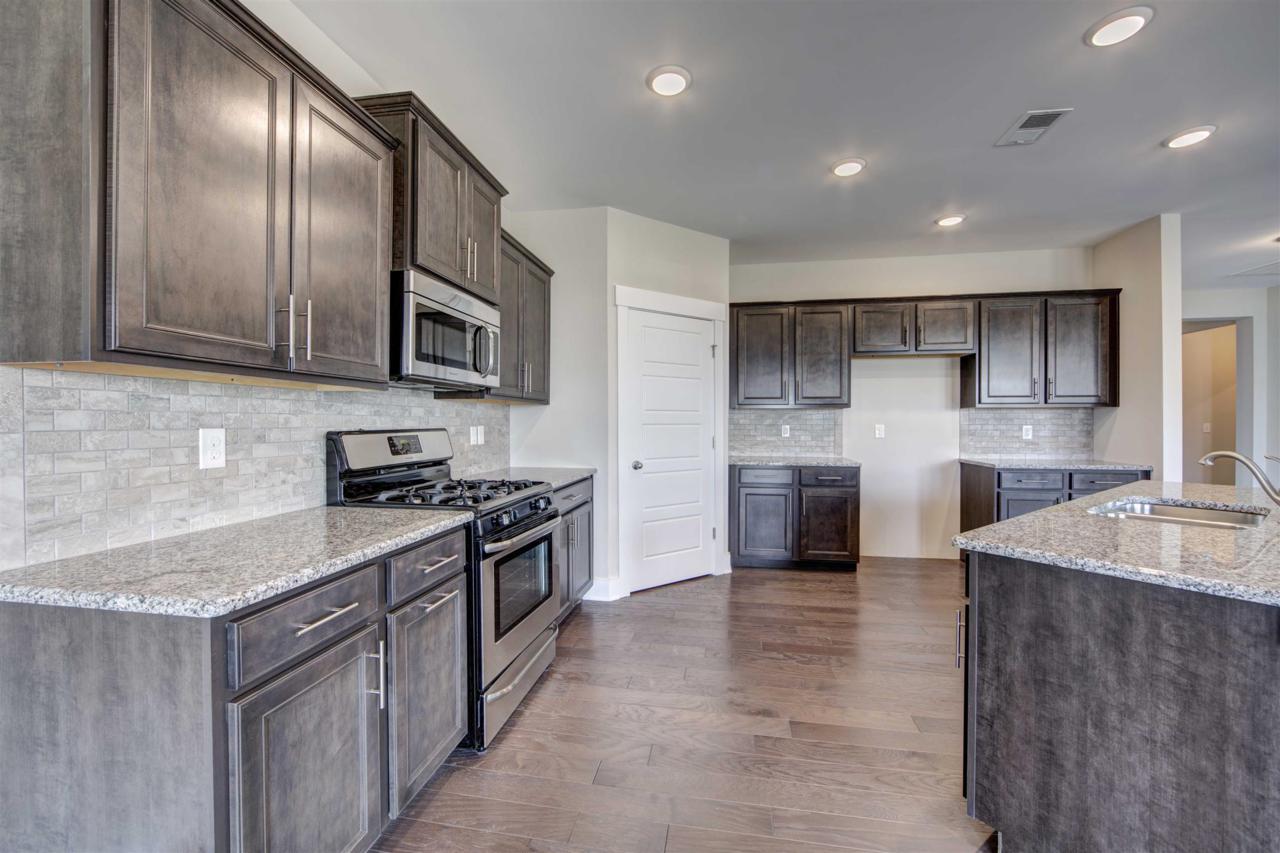 1307 Sylvan Park Drive # 389 - Photo 1