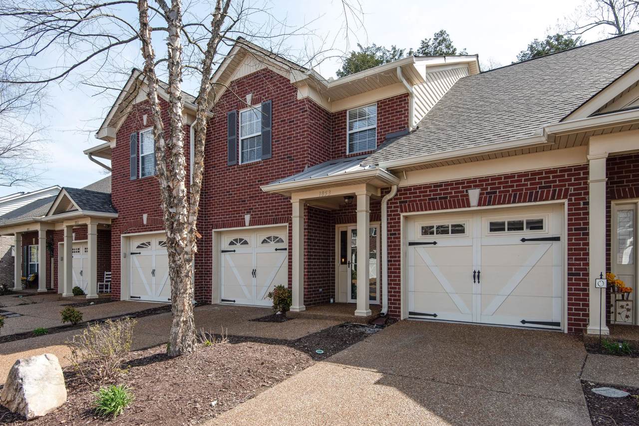 1853 Brentwood Pointe - Photo 1