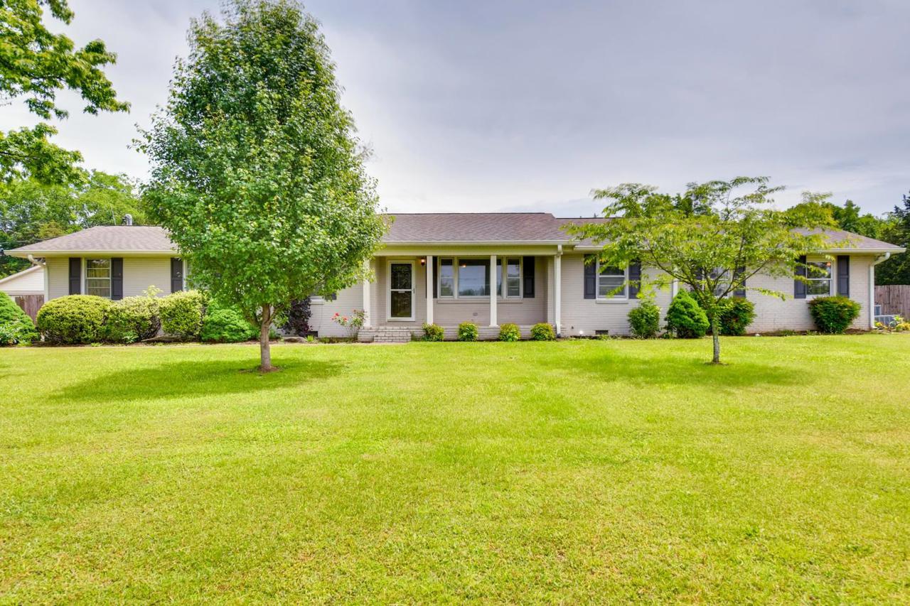 1038 Waller Rd - Photo 1