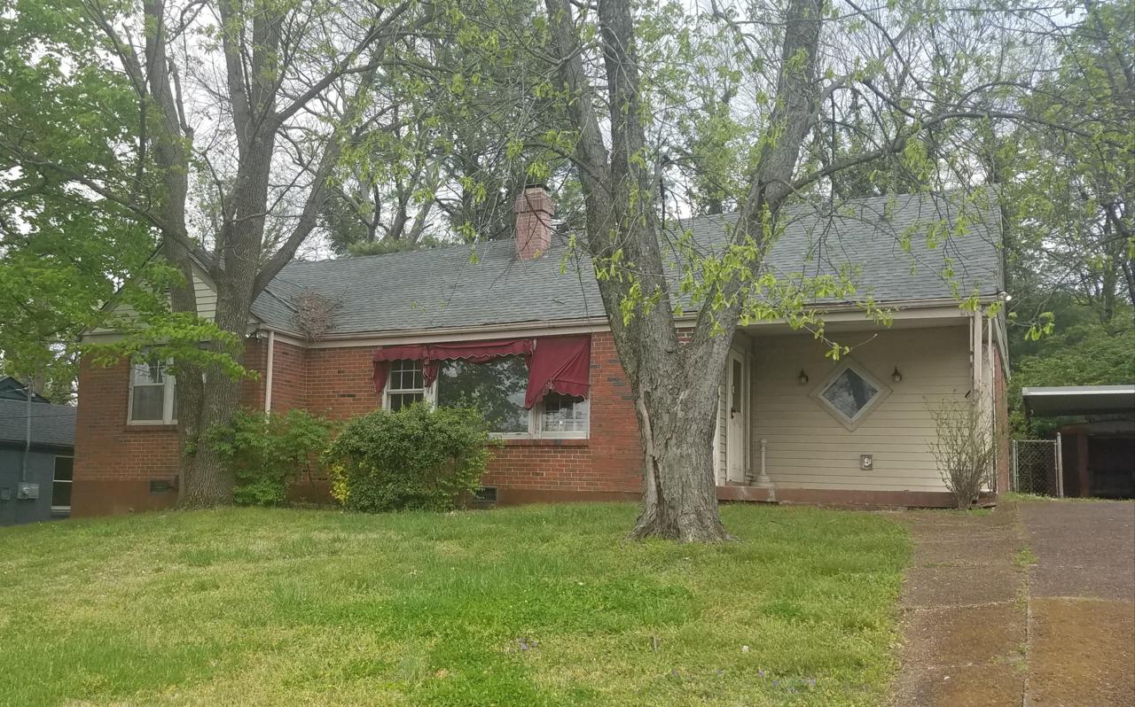 2708 Larmon Dr - Photo 1