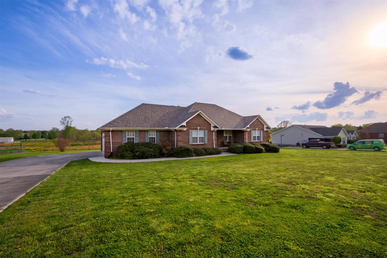 21 Eastridge Rd - Photo 1