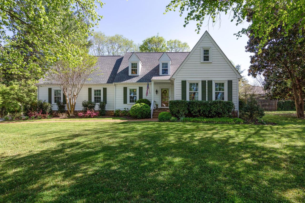 203 Cottonwood Ct - Photo 1