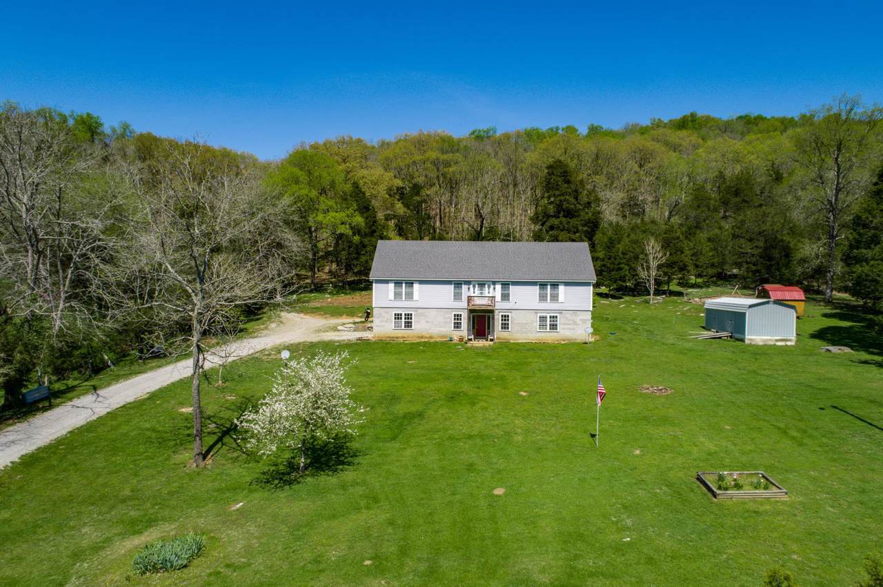 214 E Valley Rd - Photo 1