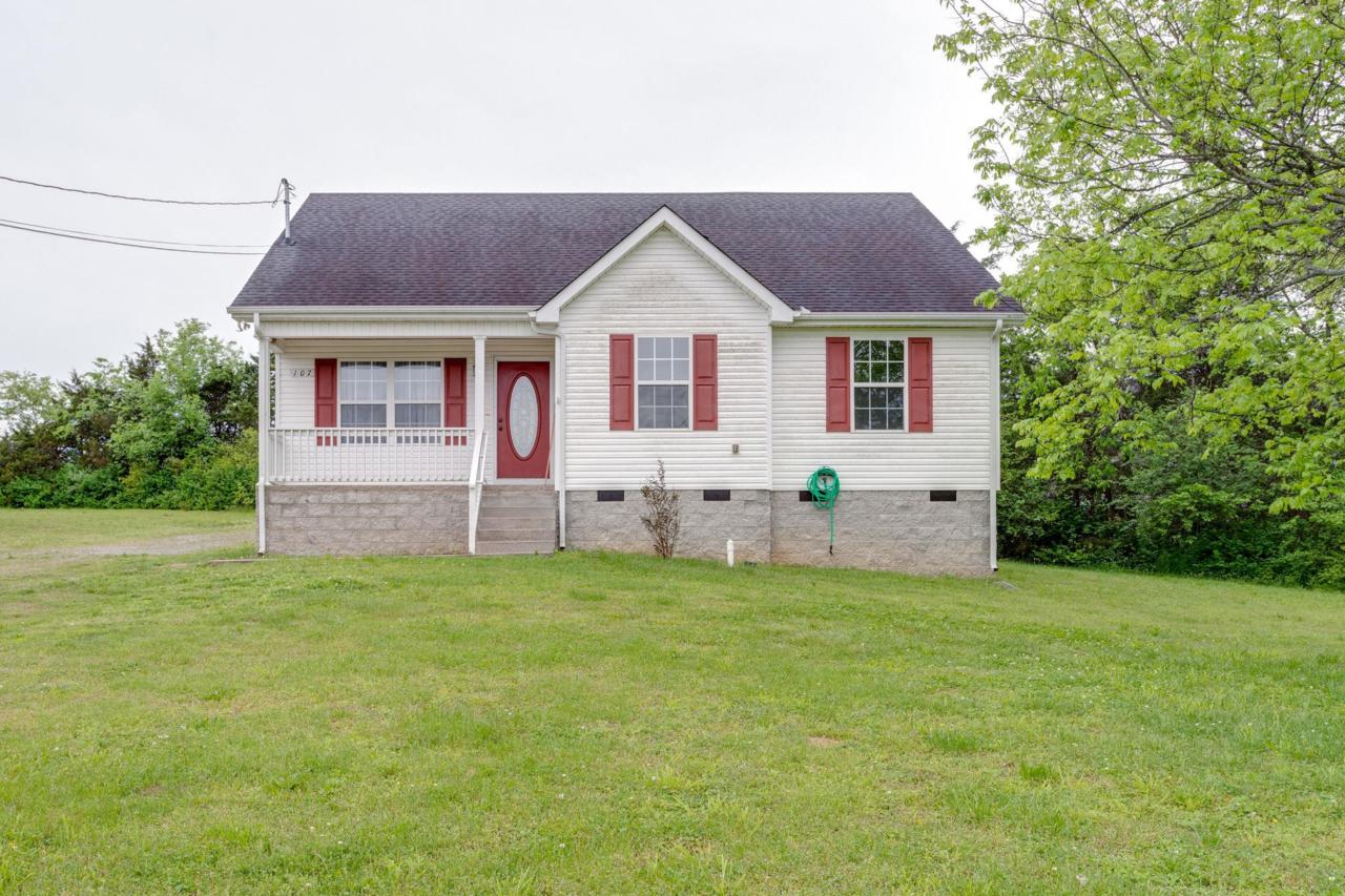 107 Matthews Dr - Photo 1