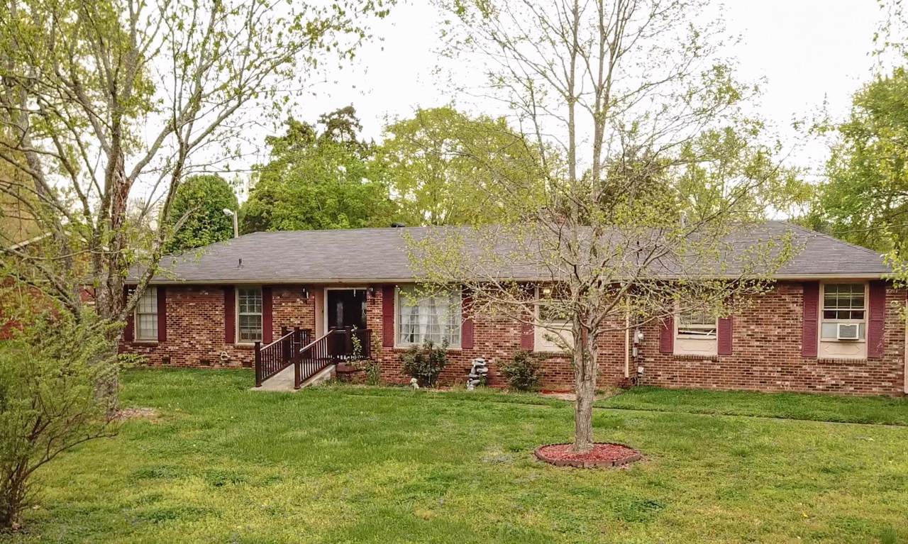 240 Island Dr - Photo 1