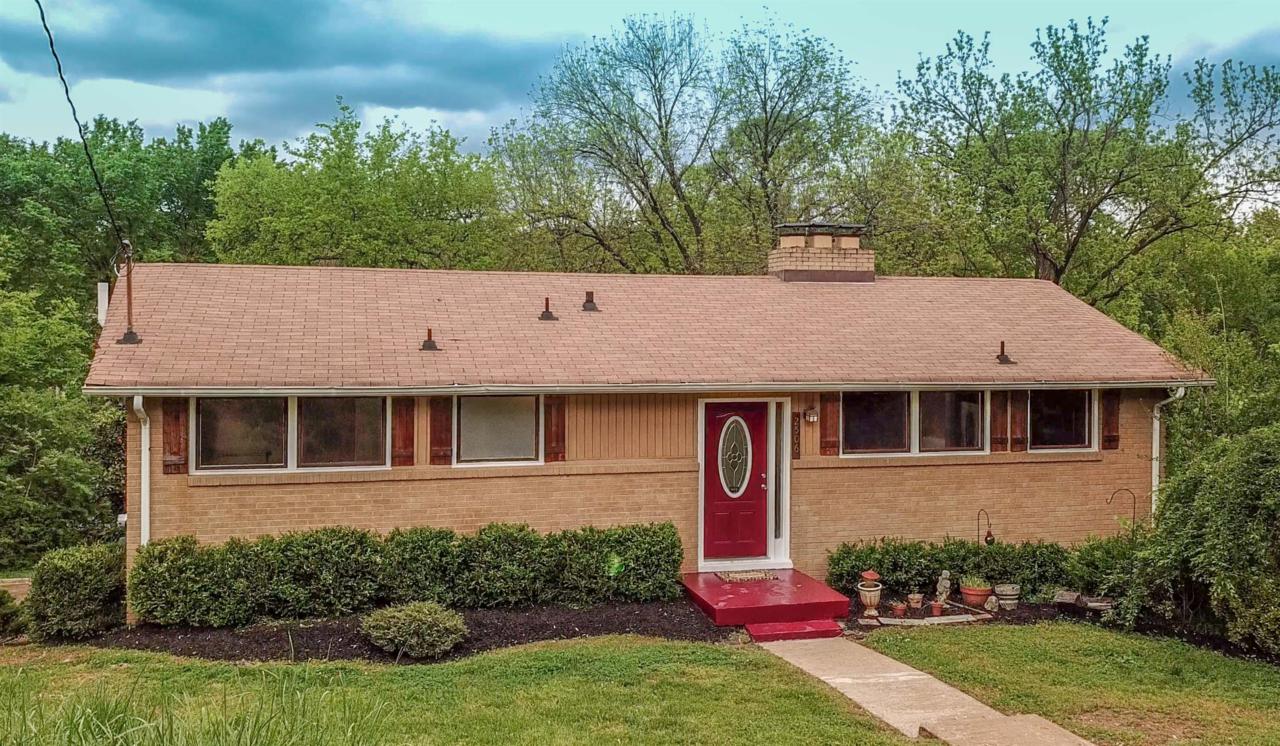 2506 Solon Dr - Photo 1