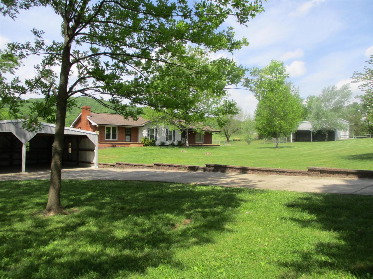 2320 Swindell Hollow Rd - Photo 1