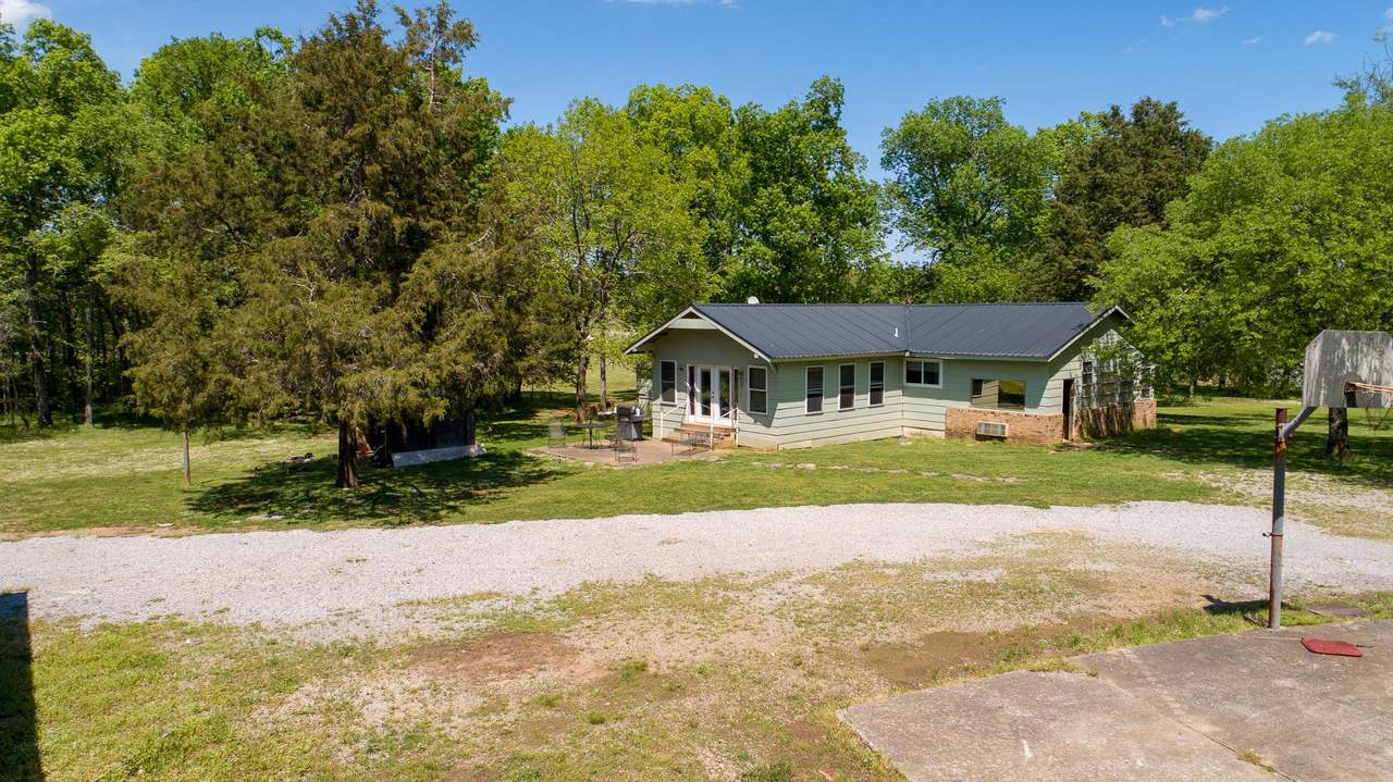 110 Coulter Ct - Photo 1